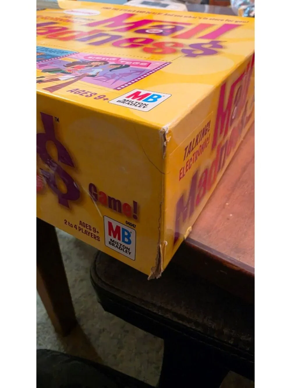VTG MALL MADNESS BOARD GAME TALKING ELECTRONIC HASBRO MILTON BRADLEY complete